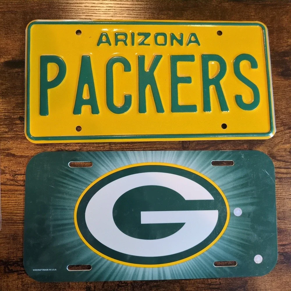 Green Bay Packers Bundle Brett Favre McFarlane Figure License Plates Postcards - Picture 4 of 6